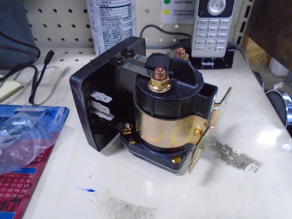 Bergstrom Battery Separator 12V 200AMP 651383BSM