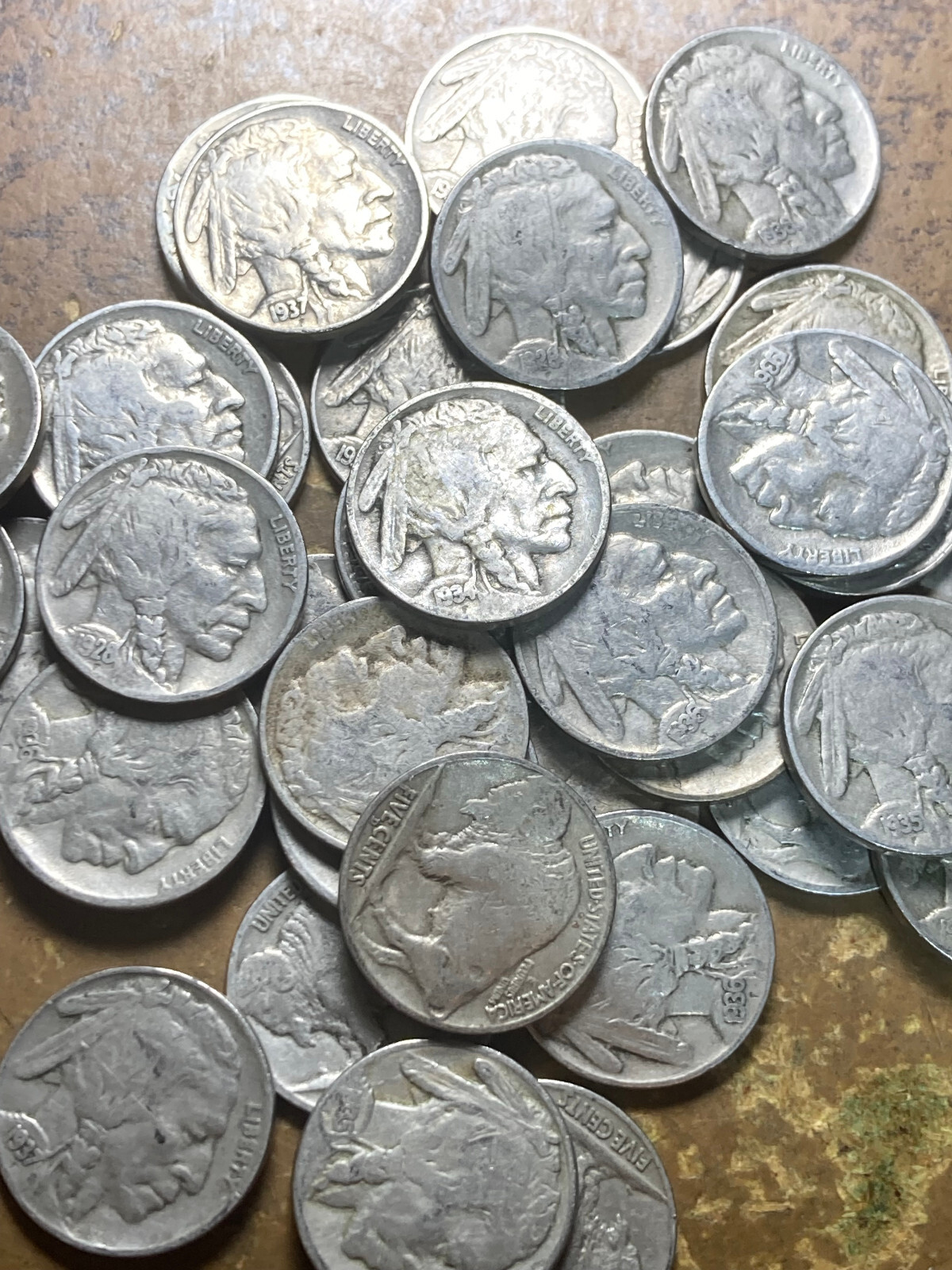 BUFFALO NICKEL ROLL (40 COINS), "FULL DATES" RANDOM DATES, NICE COINS