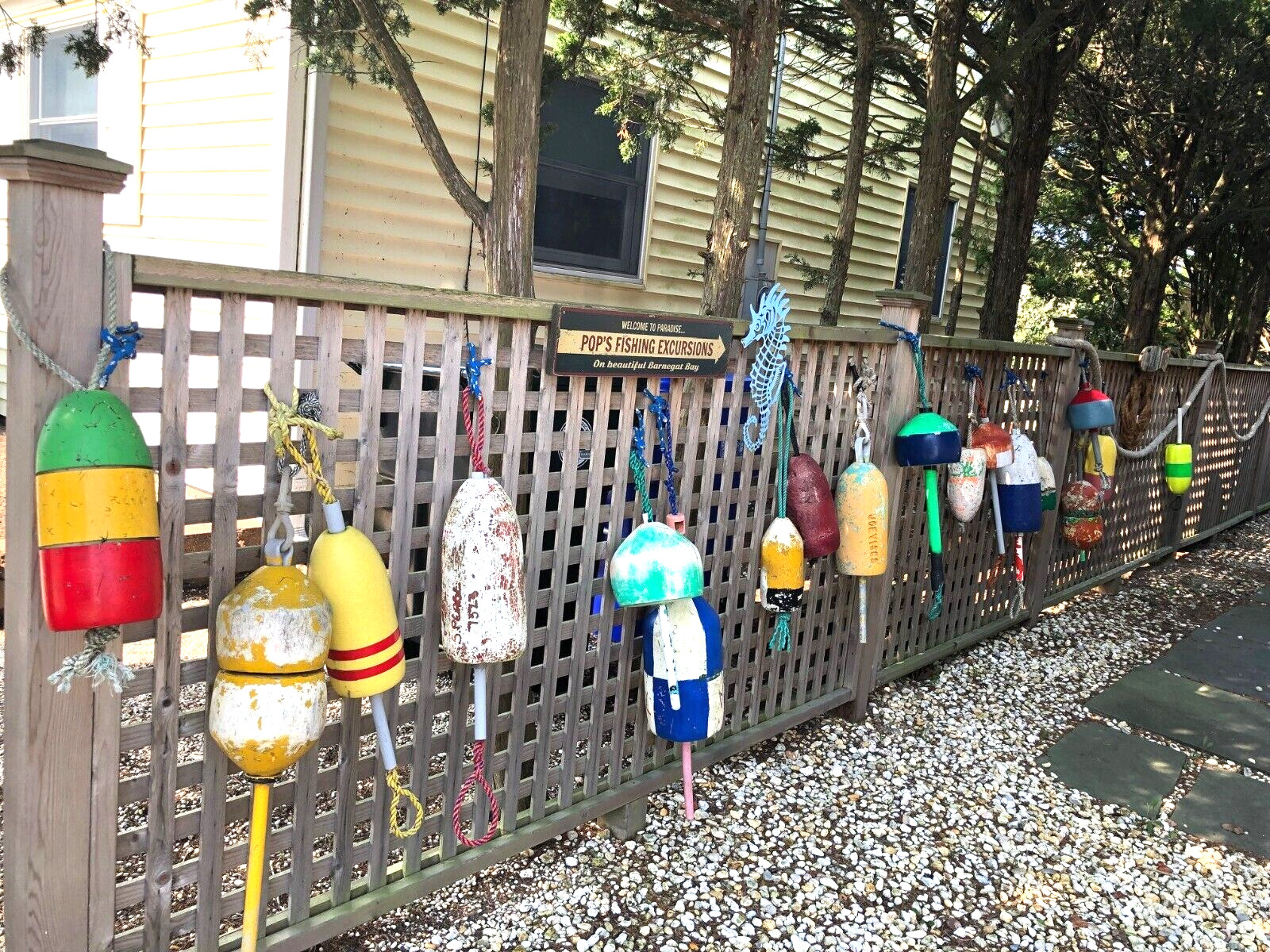 FREE SHIP 207 Maine Lobster BUOY nautical pot bouy float shore crab Lake CAPE