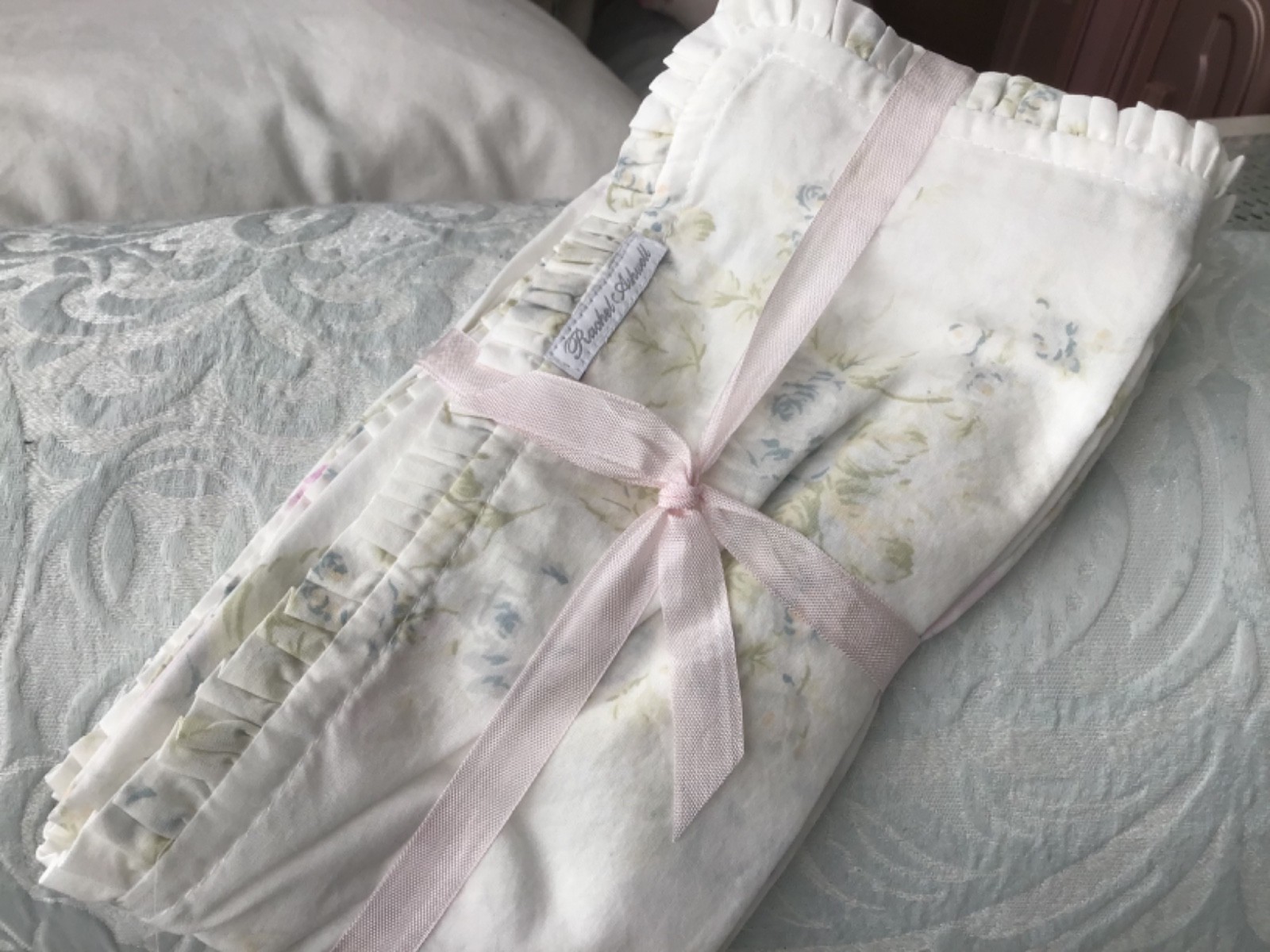 Rachel Ashwell Shabby Chic Couture Lavender Roseblossom Teal Ruffle Napkins S/4