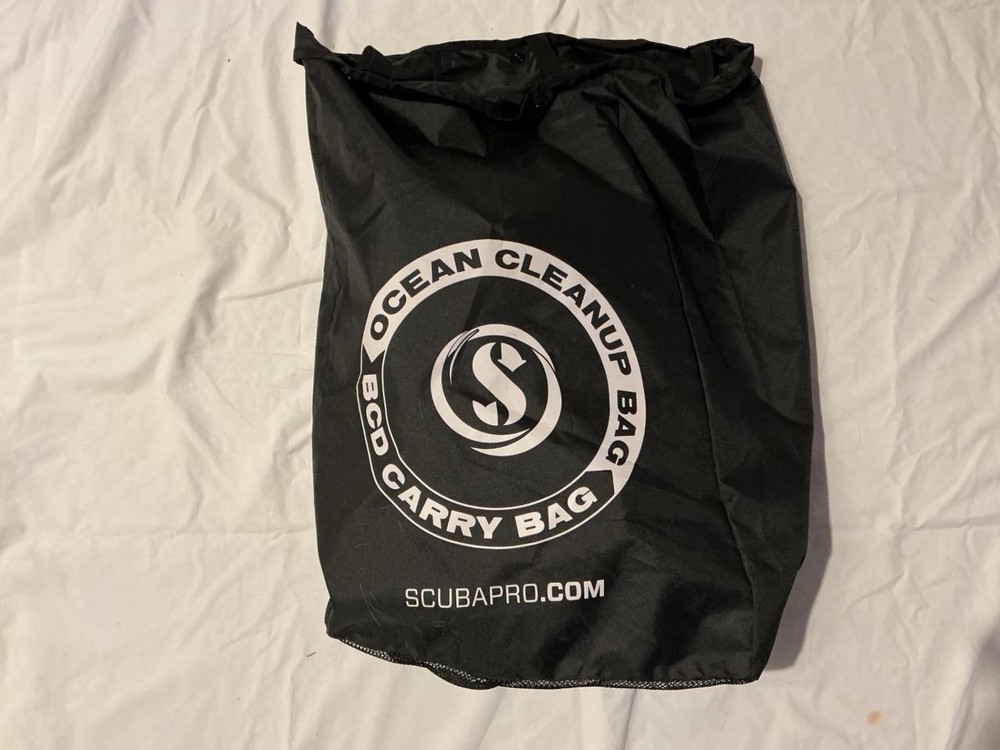ScubaPro Level 2022 Quick Cinch with AIR2 Diving BCD, X-Small