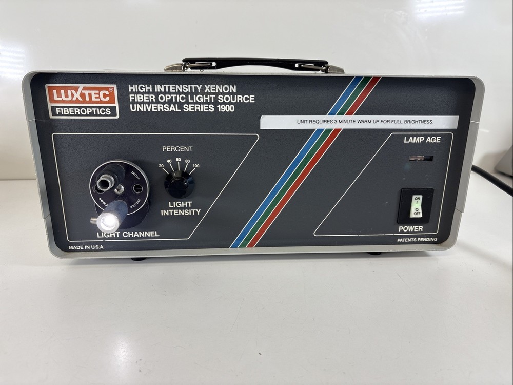 LUXTEC FIBEROPTICS HIGH INTENSITY XENON 1900 LIGHT SOURCE