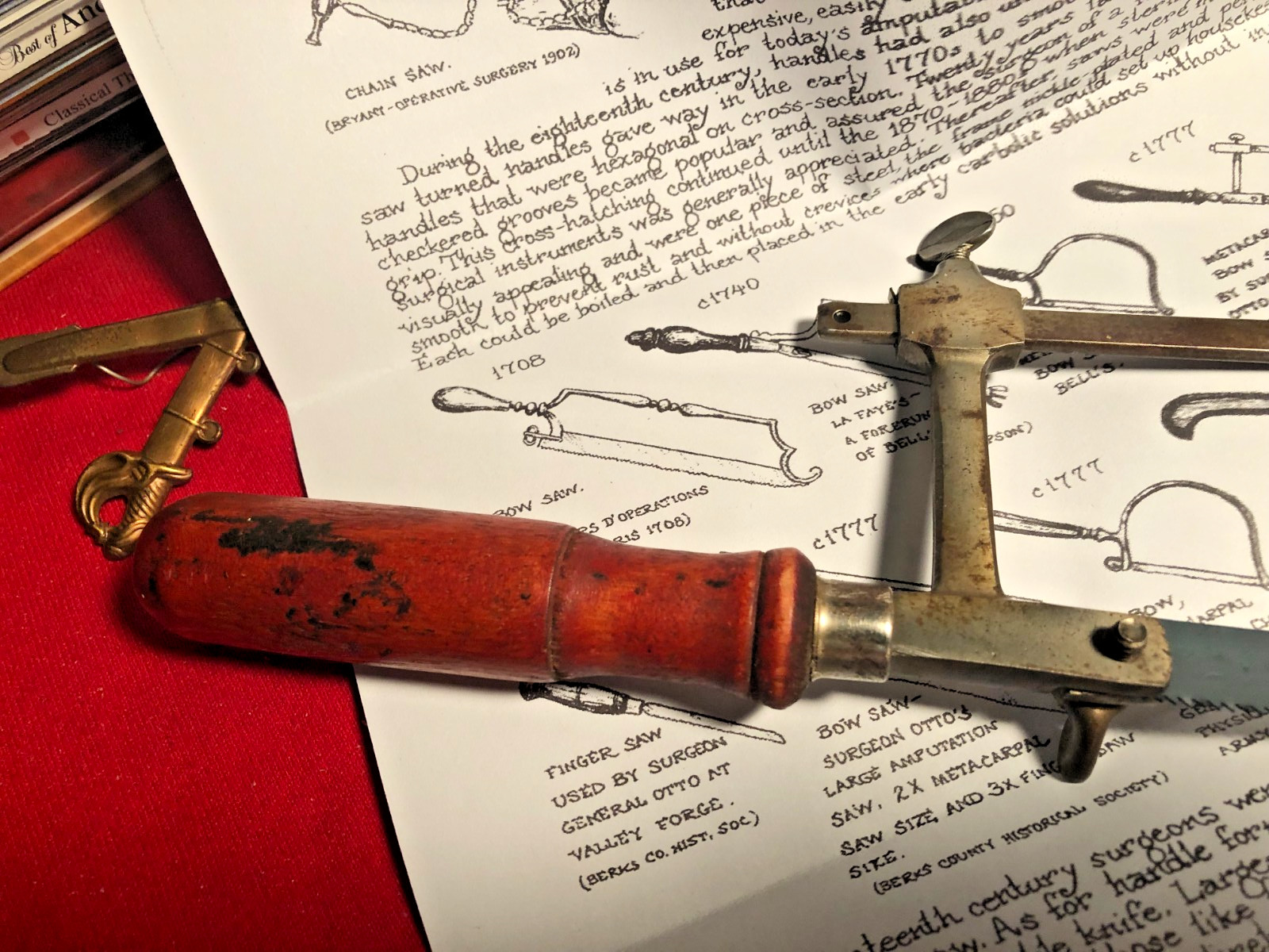 METACARPEL AMPUTATION SAW LIKE THE ONE USED BY GEN. OTTO IN 1777 - NO MAKER MARK