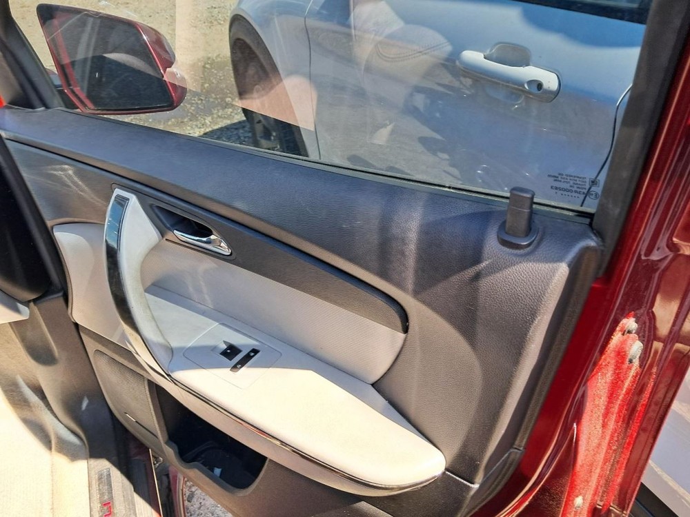 ACADIA 2011 Glove Box 5006832