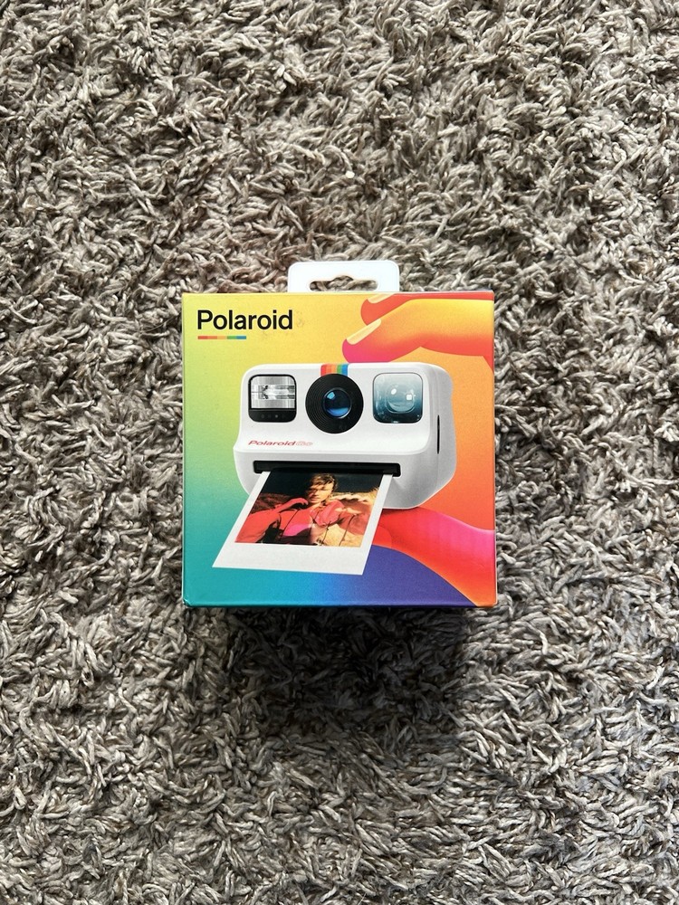 Polaroid Go Instant Camera (Discontinued)