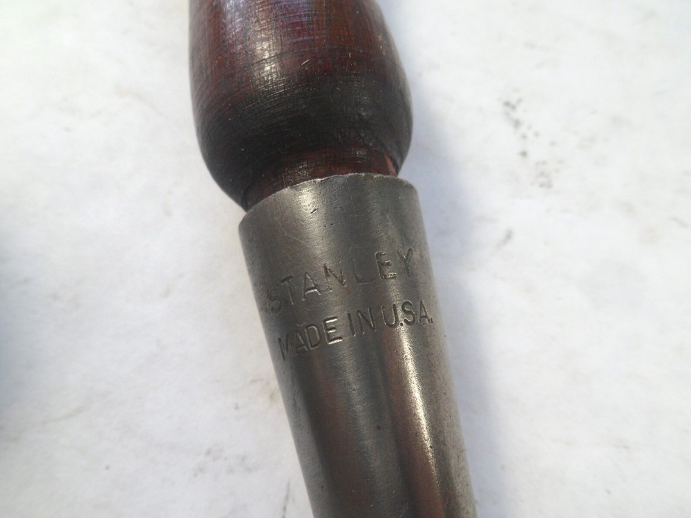 Stanley Bevel Edge Socket Chisel 1 1/2" Blade
