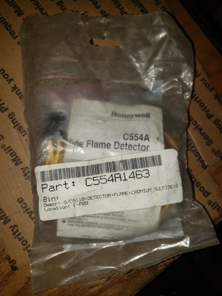 HONEYWELL FLAME DETECTOR C554A1463 (NEW)