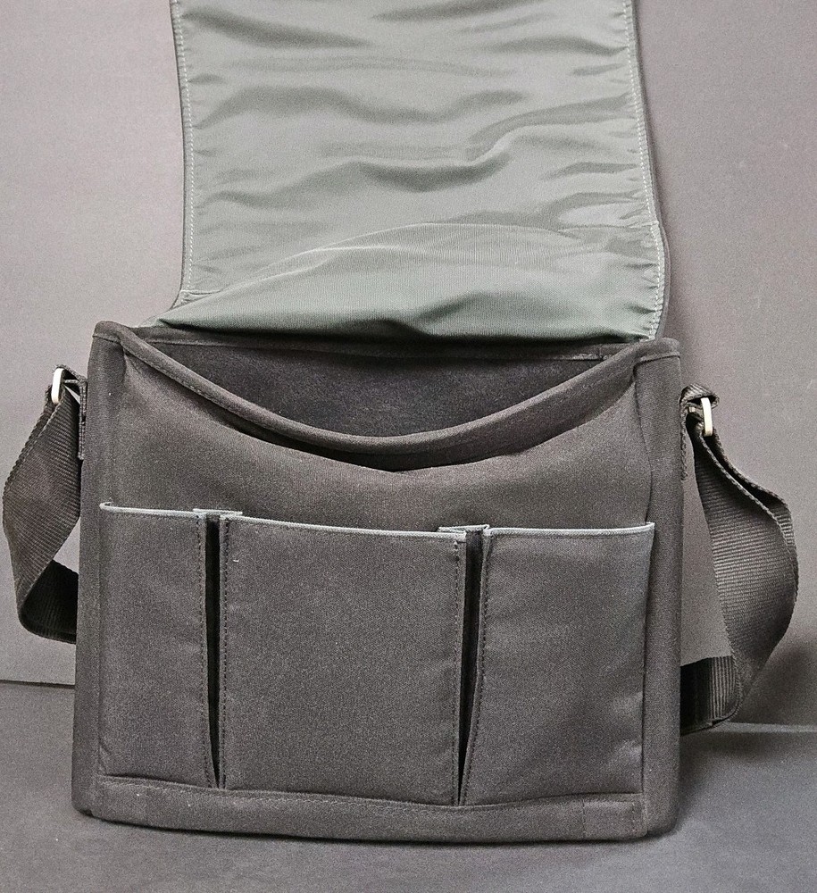 Bose SoundDock N123 Portable Speaker Bundle