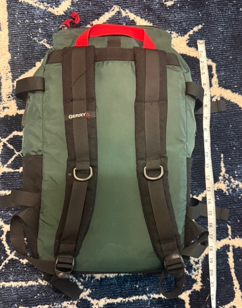 Gerry Outdoor - Multi Compartment Backpack Water Resistant Green