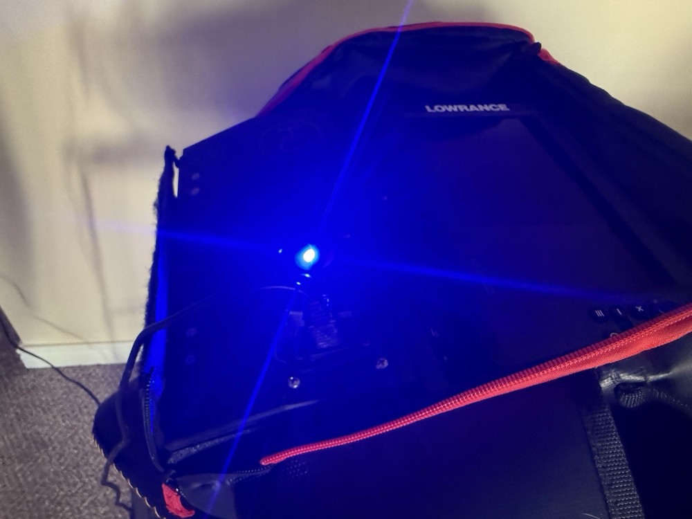 Lowrance HD Innovations Eagle 9 Fishfinder Chartplotter Sonar Kit