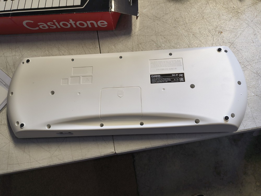 Casio SA-76 44-Key Mini Personal Keyboard