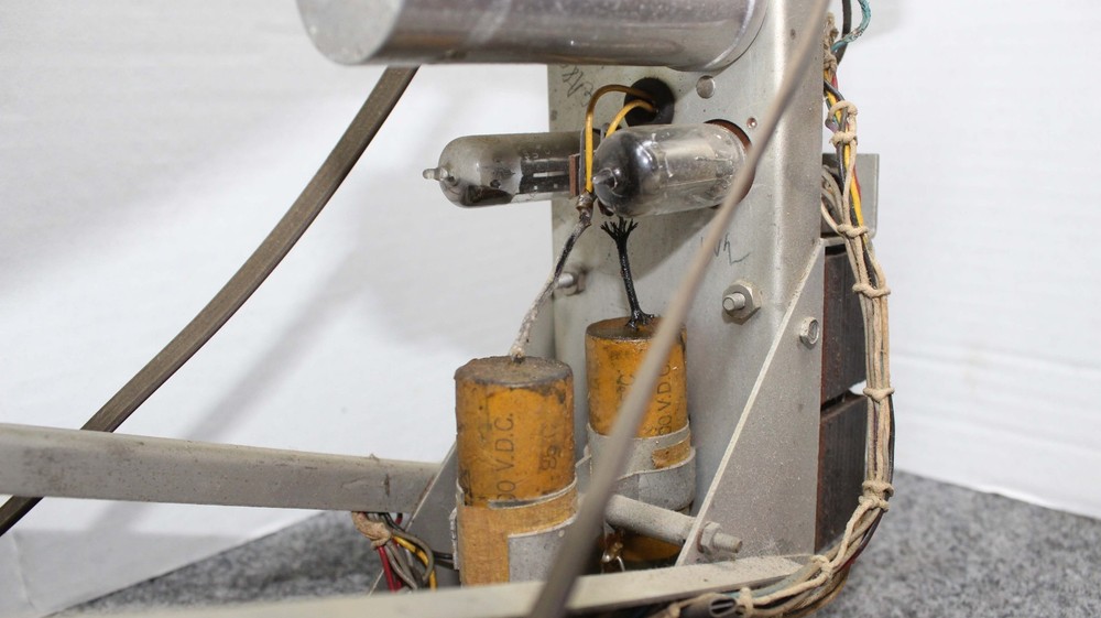 HICKOK MODEL 665 OSCILLOSCOPE