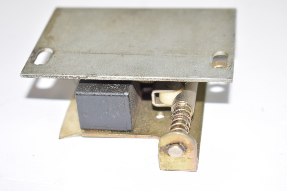 Omron 1ZAP2-3 Limit Switch 1657Z