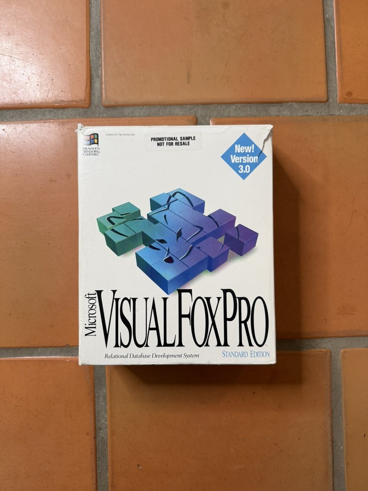 Microsoft Visual FoxPro Professional Edition – Boxed, Complete, Windows 95/NT