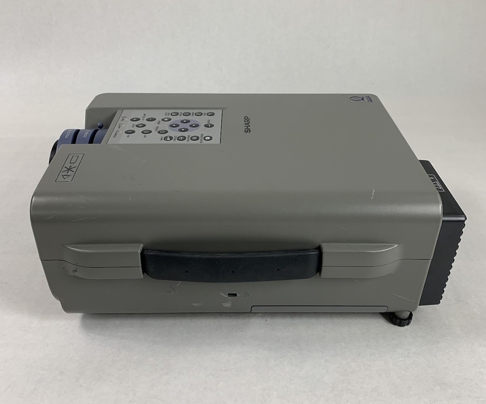 Sharp PG-C30XU LCD Projector 1405 Lamp Hours