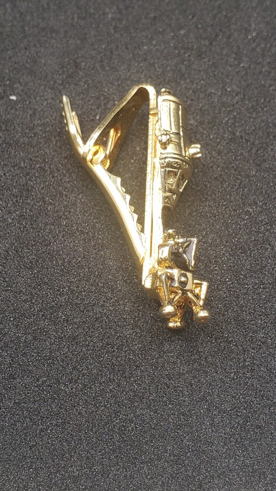 NASA Apollo Command Lunar Module Space Capsule Tie Clip Gold Tone