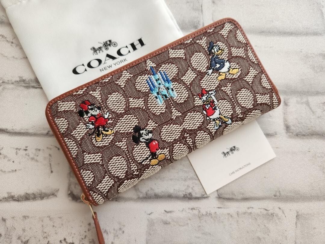 Coach C8578 Disney Parks 50th Mickey Mouse Friends Wallet OUTLET Leather Withbox