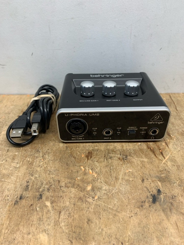 Behringer U-PHORIA UM2 Single Channel Audio Interface (E10043687)