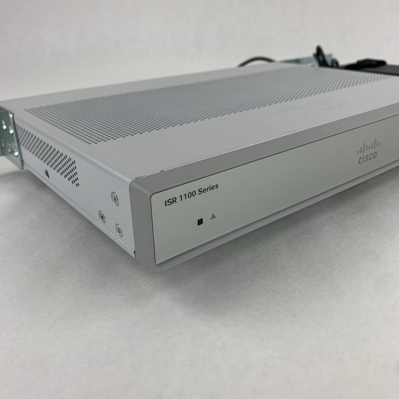 Cisco C1111-8P Series Integrated Services Router w/ AC Adapter and Mount