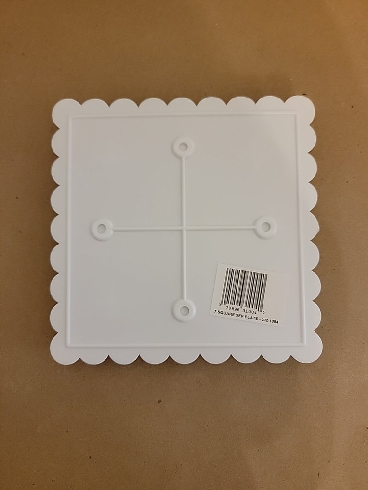 Wilton 7in. Square Separator Plate