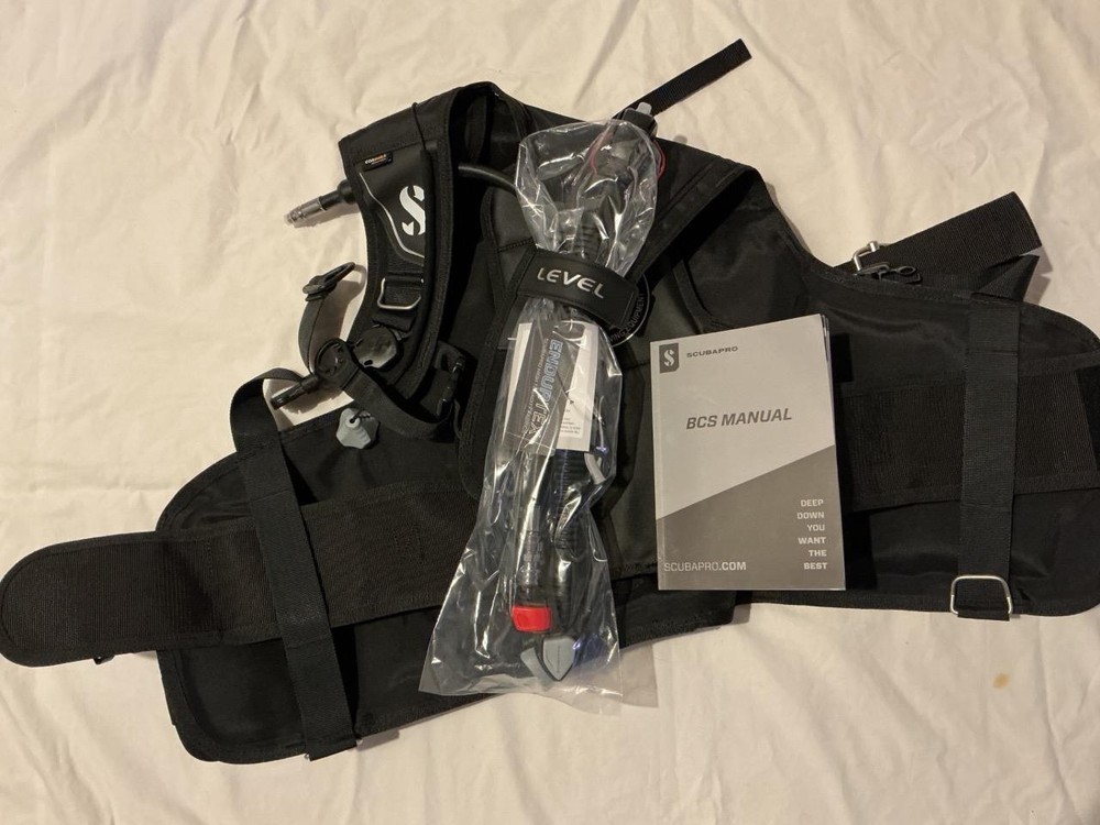 ScubaPro Level 2022 Quick Cinch with AIR2 Diving BCD, X-Small