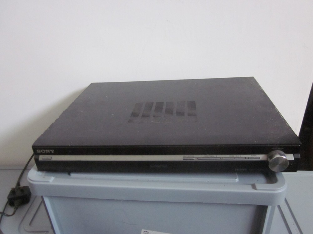 Sony Sound Master. Untested.