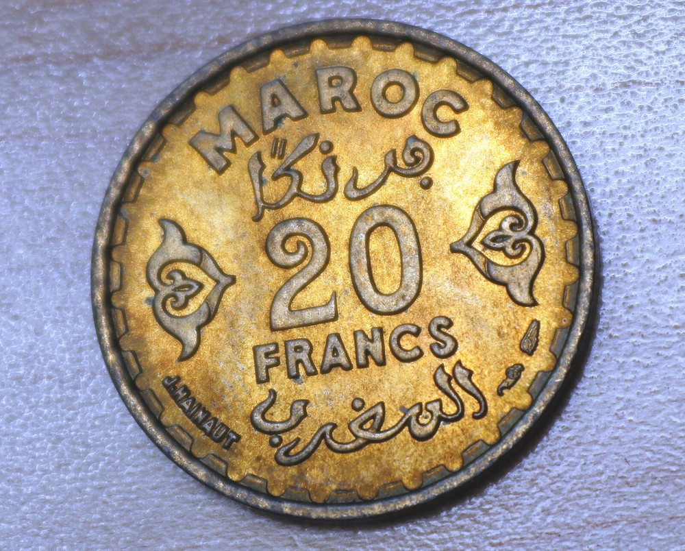1371 (1952) Morocco 20 Francs