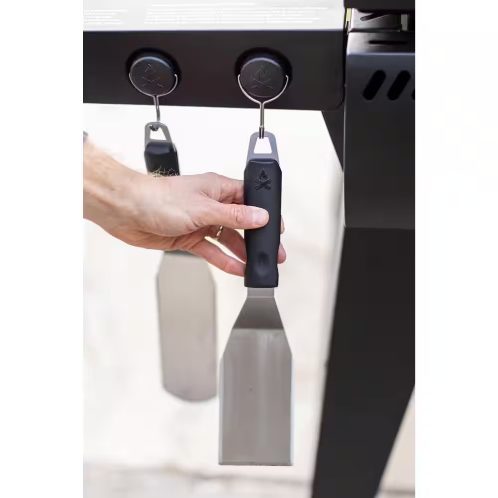 Griddle Essentials Kit (7-Piece Accessory Kit)