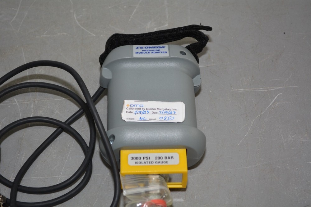 ^ Omega PCL1000 Handheld Multifunction Calibrator W/ Pressure Module Adapter