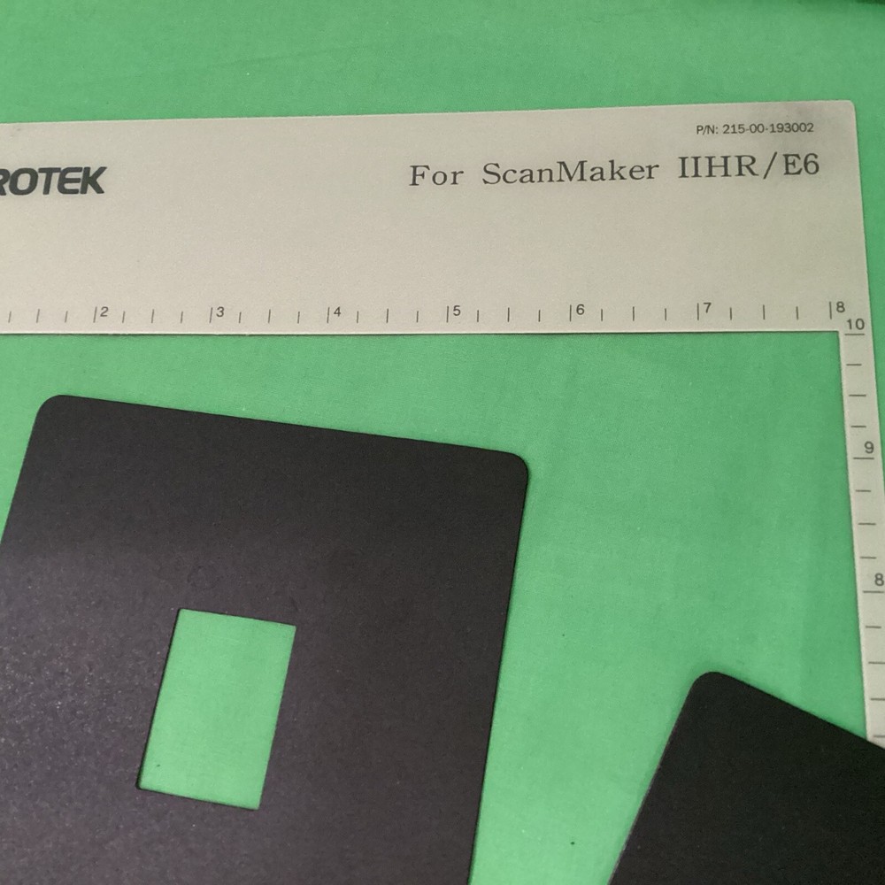 MICROTEK ScanMaker Transparent Film/Slide Adapter , Guides, for HHR/E6