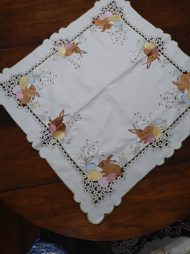 COLLECTIONS INC. Bunny Easter TABLE TABLECLOTH Cutwork & Embroidery 33" Square