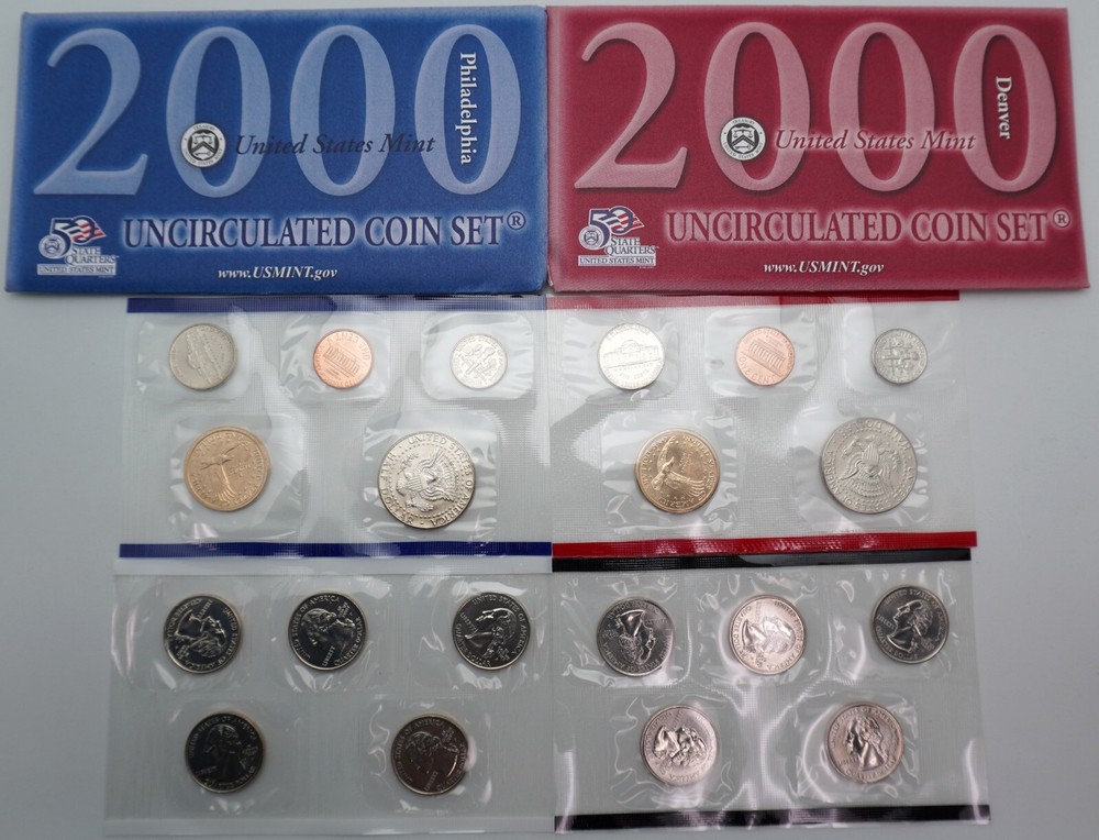 2000 - P&D Uncirculated US Mint Coin Set in OGP