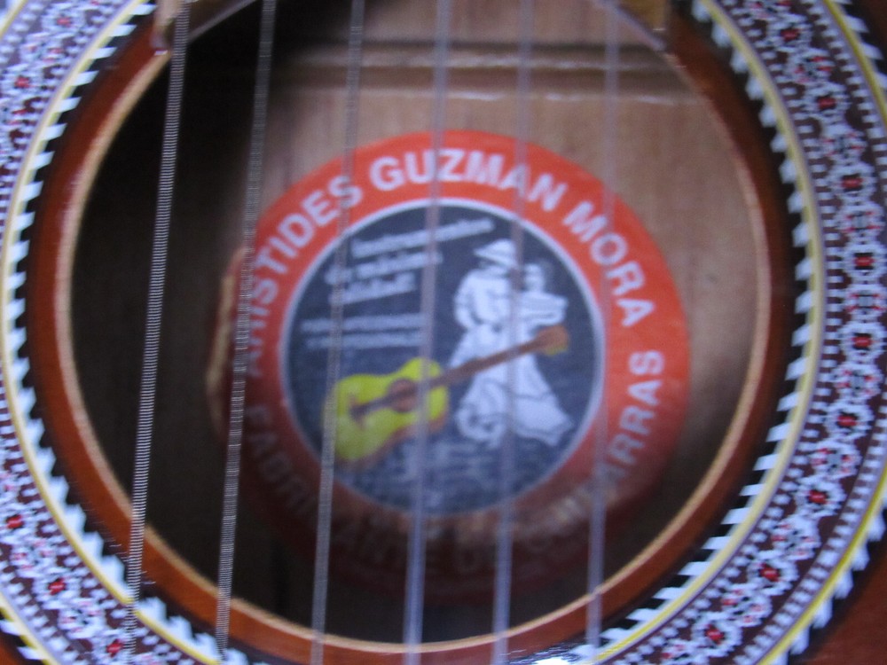 aristides guzman mora classical guitar