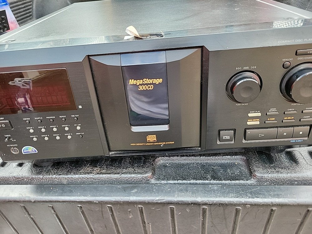 Sony CDP-CX355 300 Disc CD Player