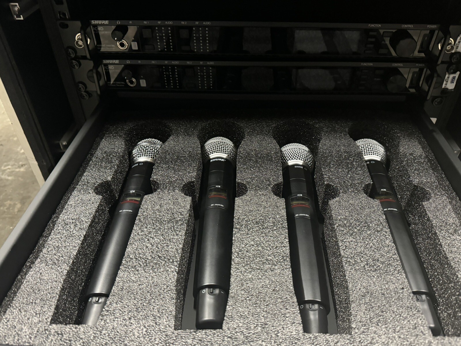 Foam Insert for 4 wireless mics, fits 2U rack drawer