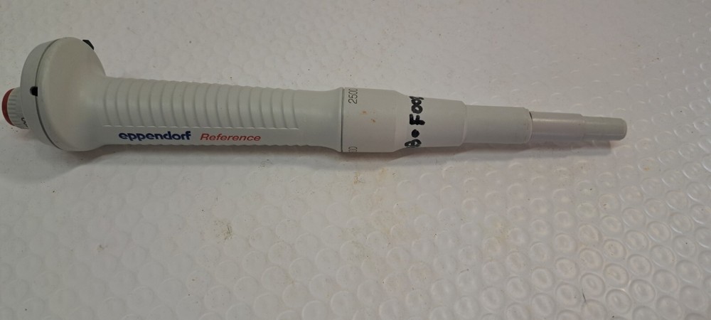 Eppendorf Reference Pipette 2500 ul Single Channel