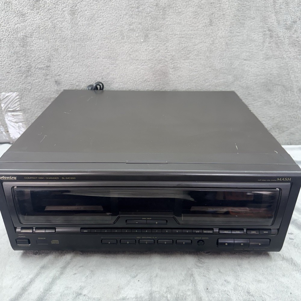Technics SL-MC300 CD 110+1 Changer Tested Working