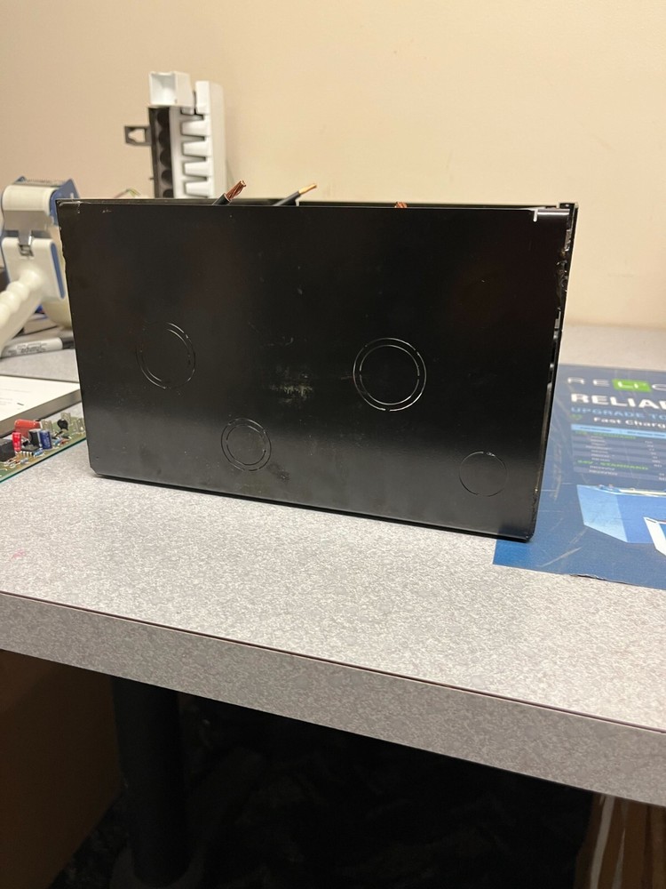 Esco ES350 50 Amp 120-240 VAC Three Power Source Automatic Transfer Switch