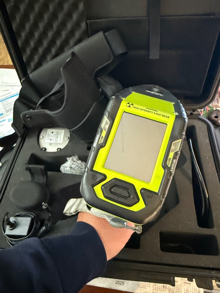 thermo scientific XL2 Plus XRF analyzer, very good condition barely used.