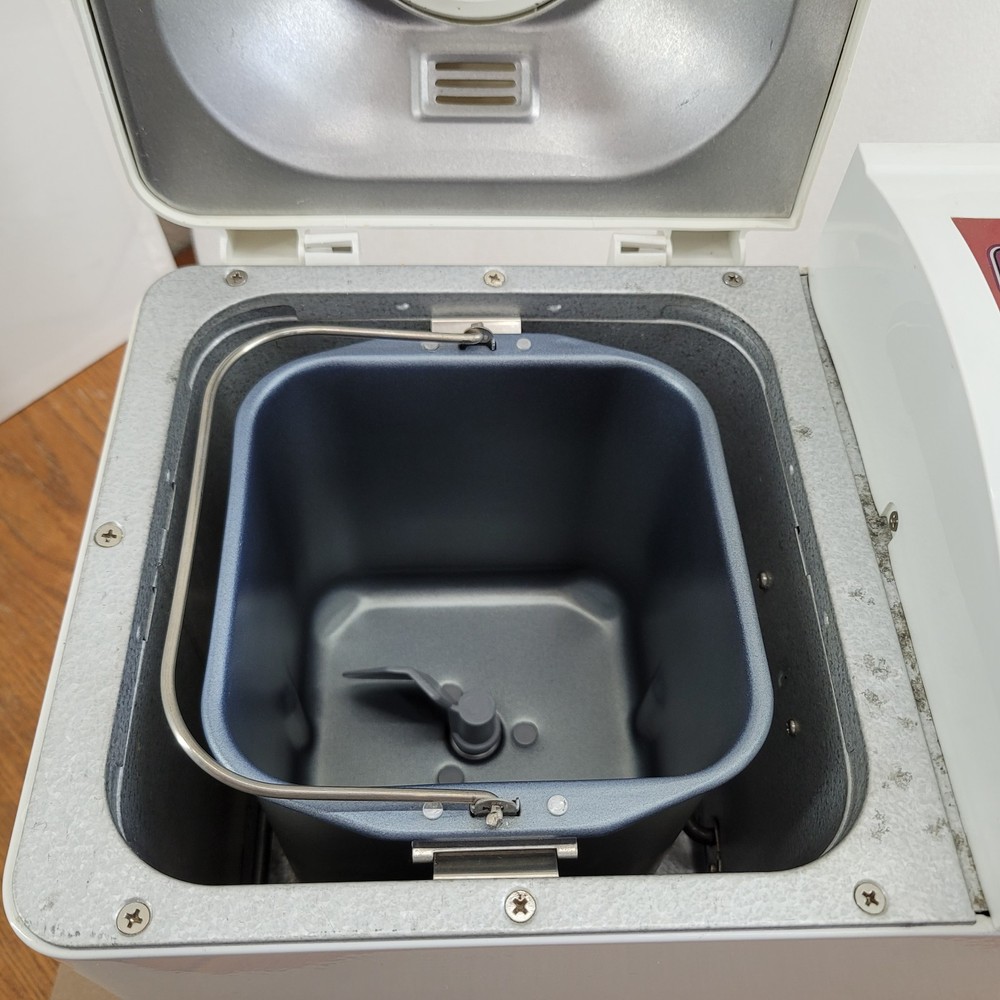 Regal K6726 Automatic Breadmaker Bread Machine