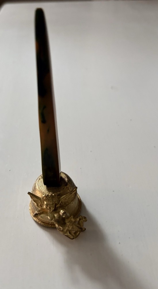 Vintage Bakelite Cherub Ring Holder