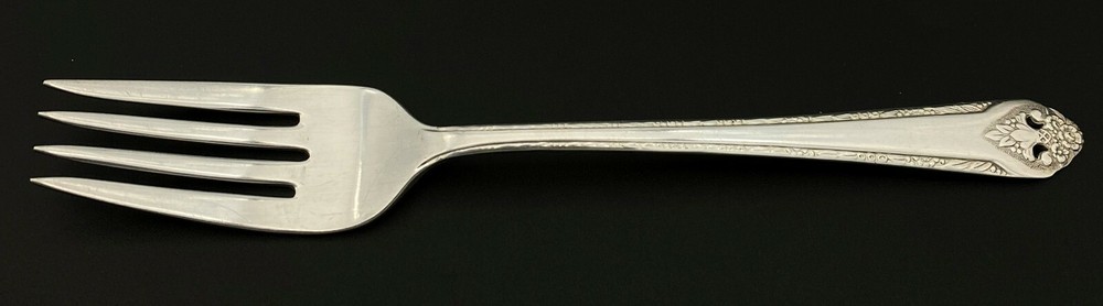 Holmes & Edwards IS (Silverplate) Lovely Lady CHOICE