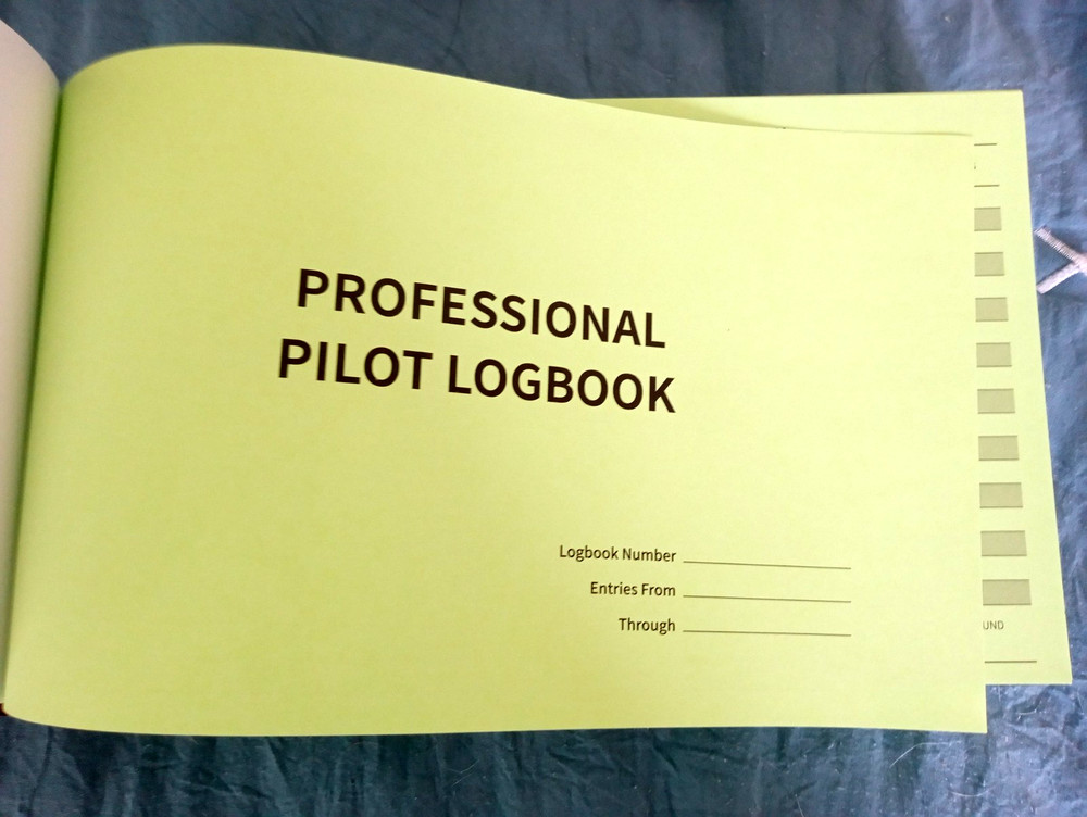 Professional Pilot Logbook for All Pilots NEW