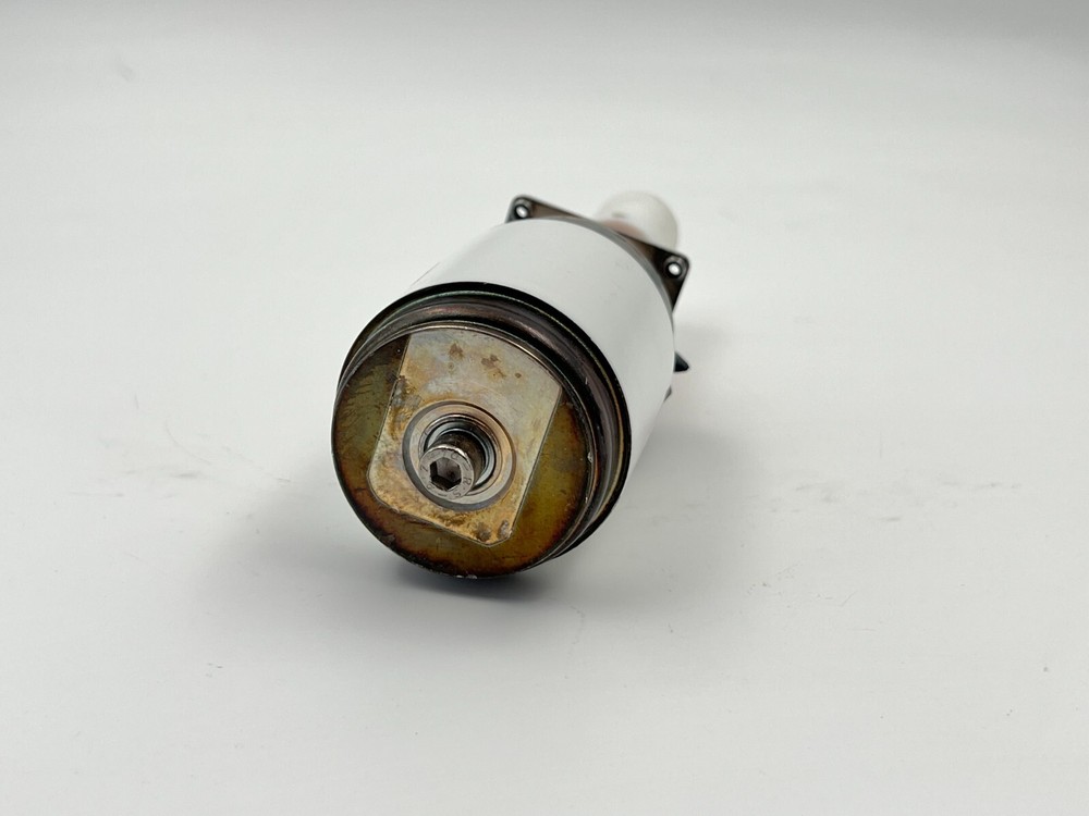 COMET CV05C-900E/8 VARIABLE VACCUM CAPACITOR 400-900PF