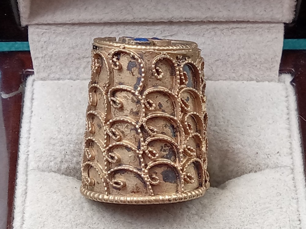 Sterling Silver Vintage NEPAL Thimble w. Scroll Work & 3 Lapis Beads on Top
