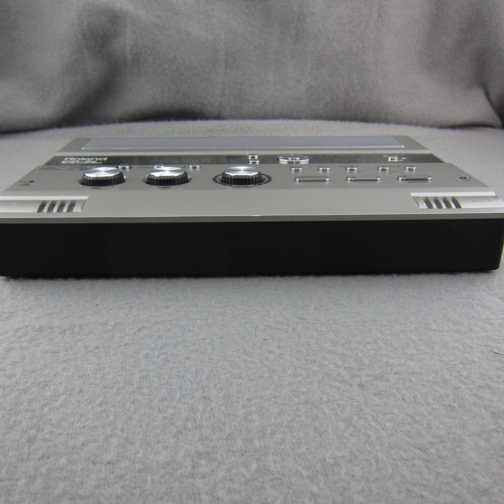 Roland CD-2e w/ 512mb SDcard, Manual, Adapter, Case, Remote Tested Working