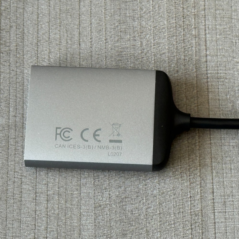 Satechi USB-C SD & Micro SD Memory Card Reader