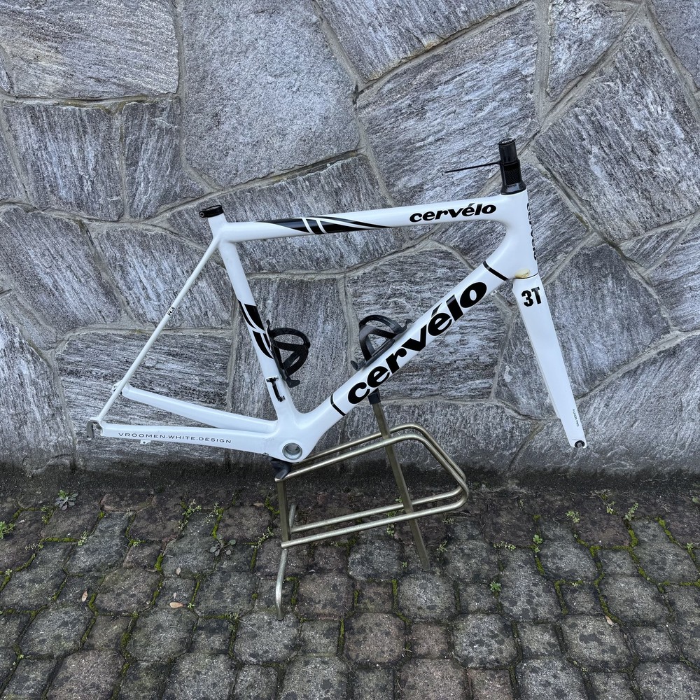 Cervelo R3 Frame - WORLDWIDE SHIPPING