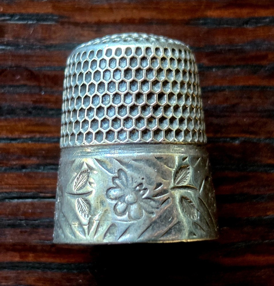 Antique Stern Bros. Sterling Silver Thimble Floral Pattern C1890s
