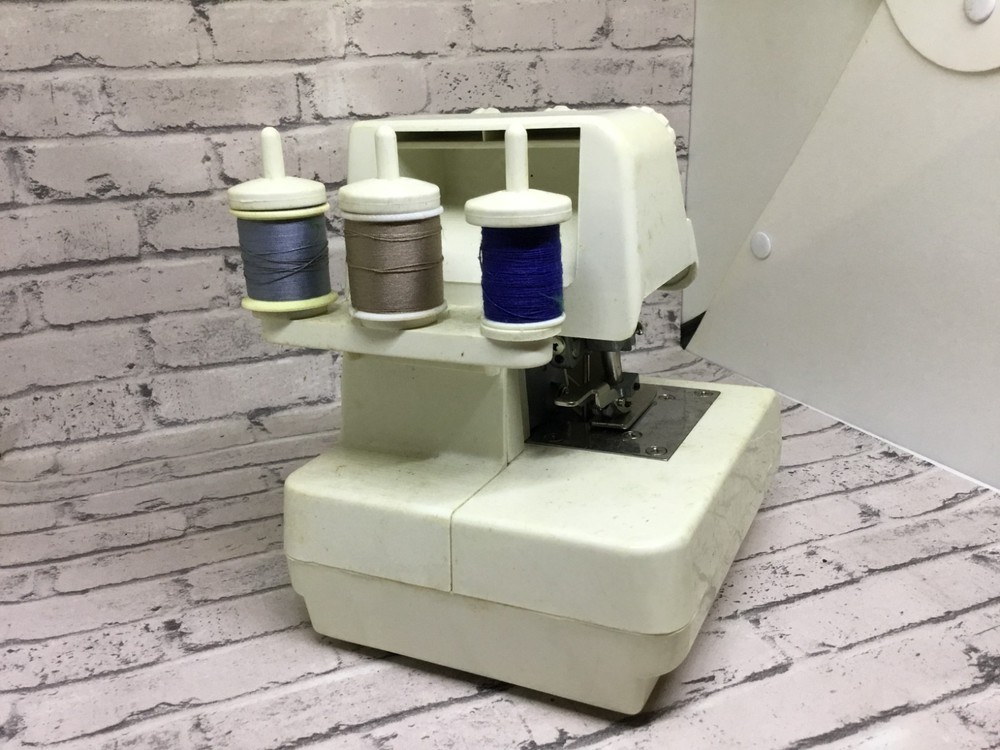 singer tiny serger ts380 plus parts only no cords untested